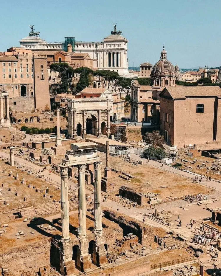  Colosseum lies the Roman